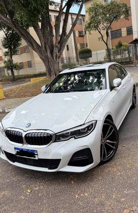 BMW 320i 2.0 16V TURBO FLEX M SPORT AUTOMÁTICO BMW 320i 2.0 16V TURBO FLEX M SPORT AUTOMÁTICO